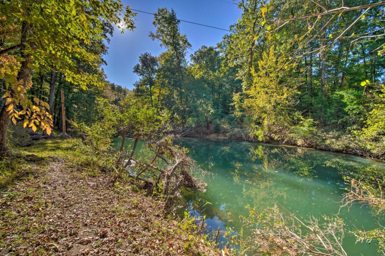 The Treehouse Cabin Creekside Home With Hot Tub! Summerville Exterior photo